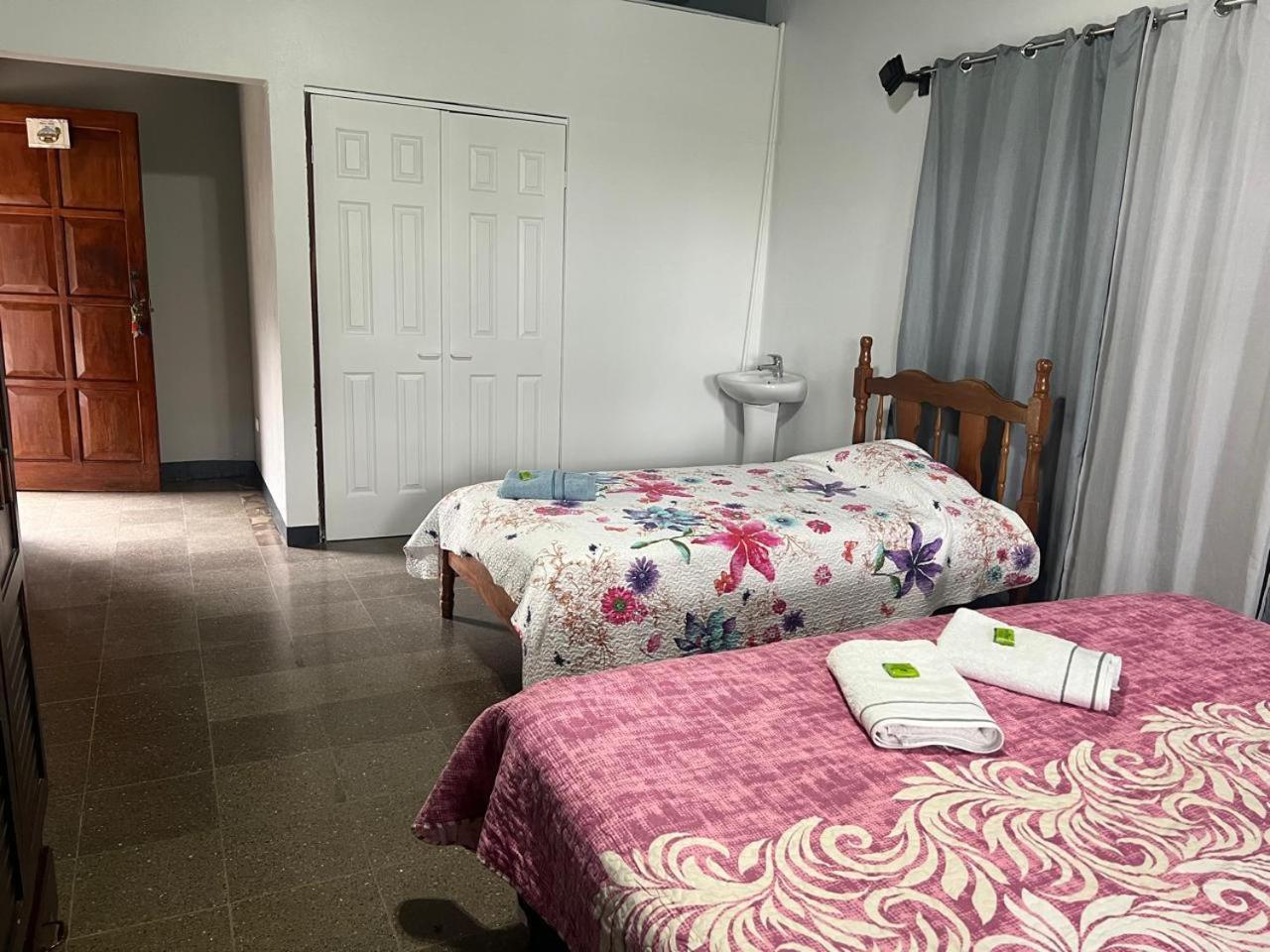 Casa Eva Lodging Costa Rica San Isidro De El General Екстер'єр фото